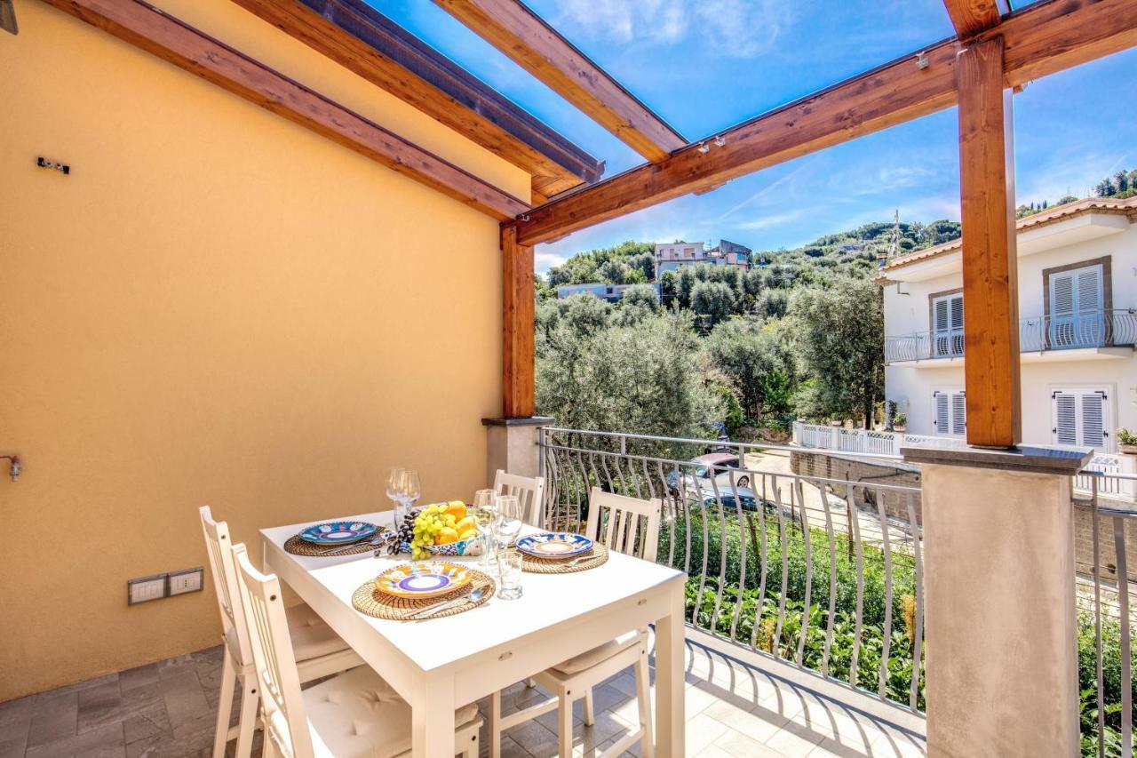 Apartmán Chez Carme' Sorrento Exteriér fotografie