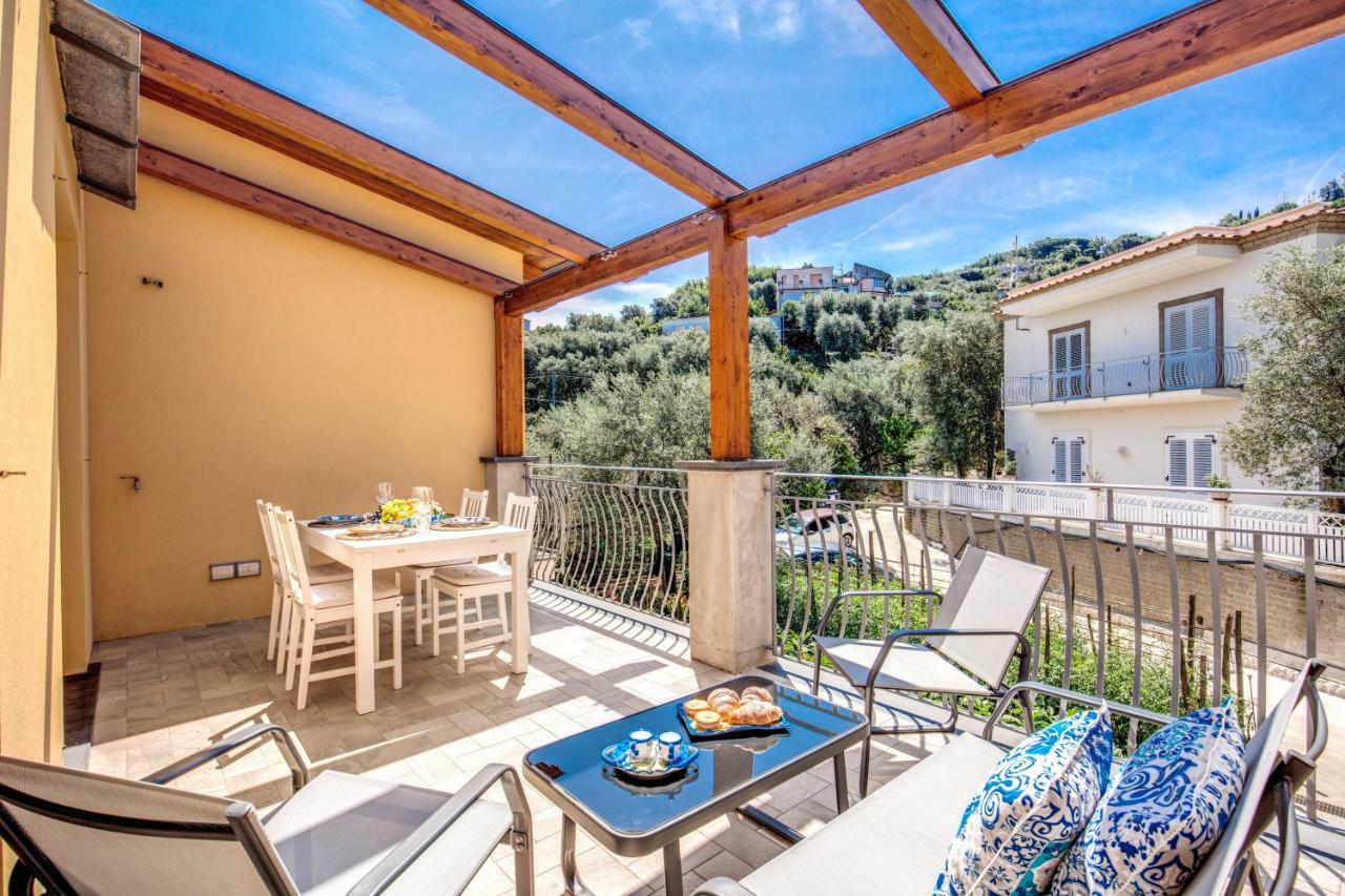 Apartmán Chez Carme' Sorrento Exteriér fotografie